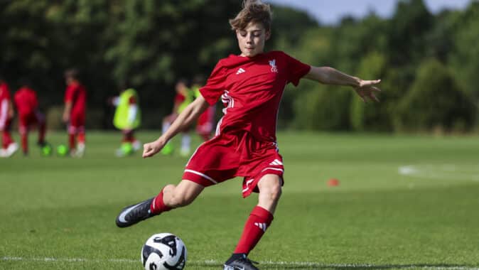 Camp football Liverpool