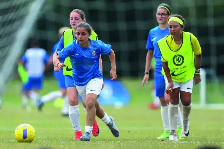Stages de football filles Chelsea