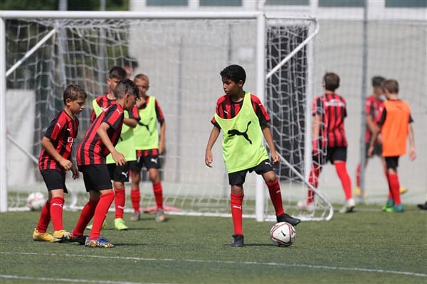 Camp foot Milan