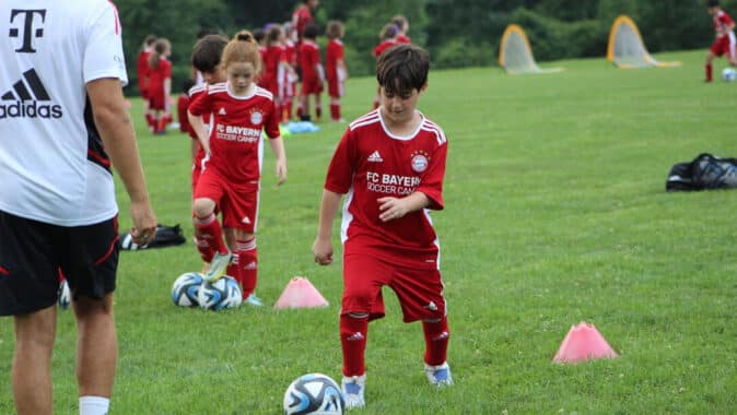 Jeune joueur du stage Bayern Munich